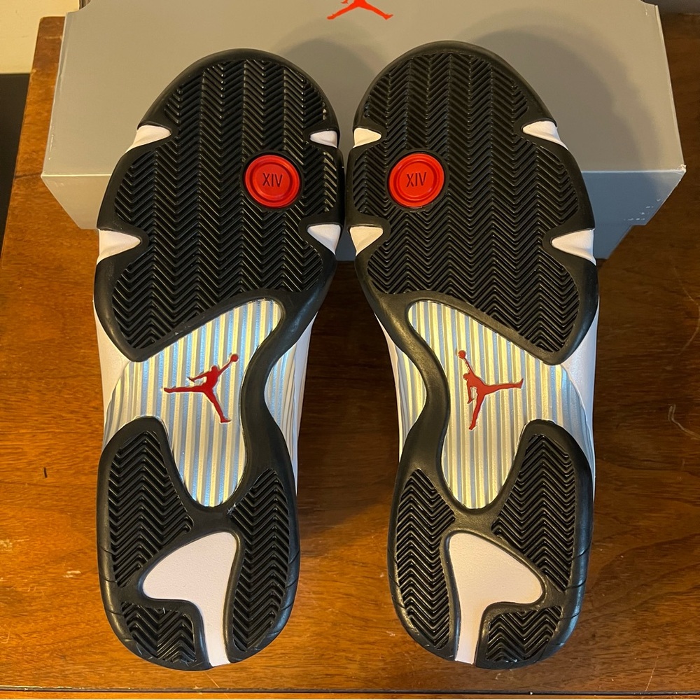 JORDAN Retro 14 Black Toe - Picture 7 of 11